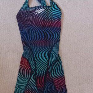 Speedo - Women's Print Vanquisher Tech Swimsuit - 12&U Compliant, Size 24